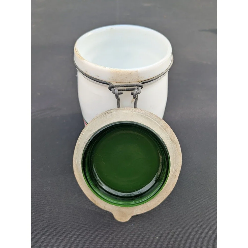 Vintage Wheaton Cucina Tea Canister Milk Glass 3/4 L Liter Fine Glassware Clamp
